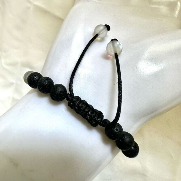 Black lava clear beaded adjustable bracelet - Picture 3 of 7